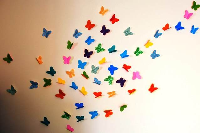 40 романтичных идей для декора интерьера: бабочки на стену своими руками